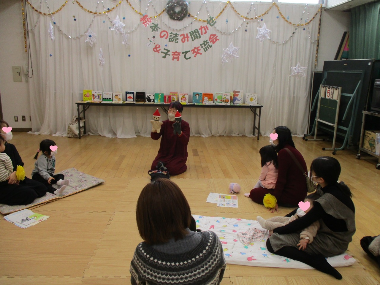 昨年の読み聞かせ会の写真です。